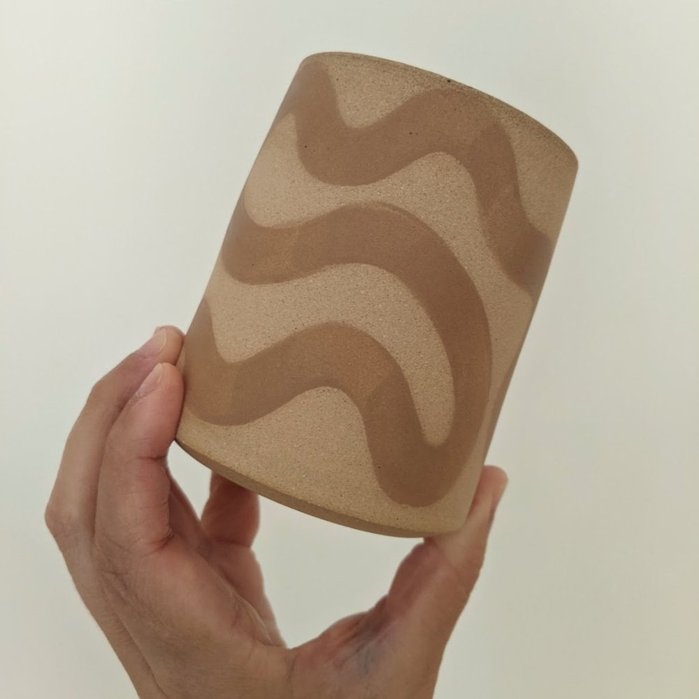 STUDIO SONTOSIS New Tan Squiggle Cup